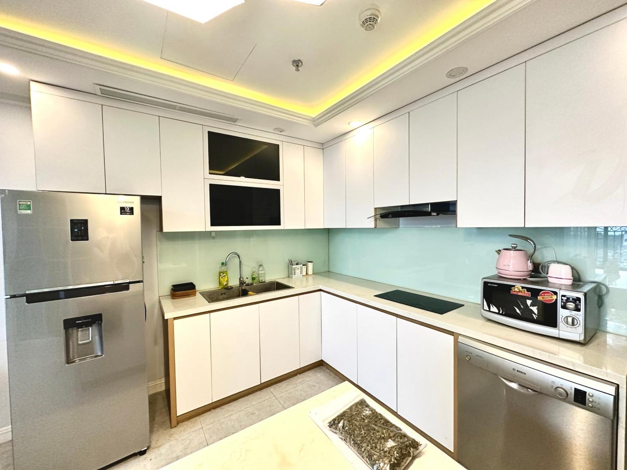 Westlake Homestay Hanoi - D'Le Roi Soleil Rom bilde
